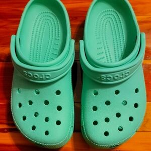 CROCS  Classic-Pistachio W-8